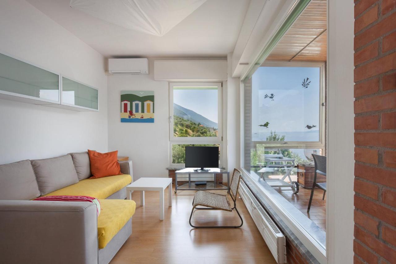 Apartment Windows On The Lake Malcesine Exterior photo
